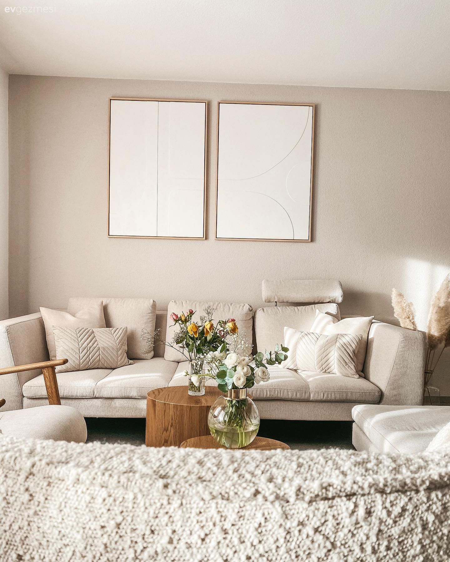 Açık Renklere Sırtını Dayayan Bu Ev Ferahlığın Net Örneği