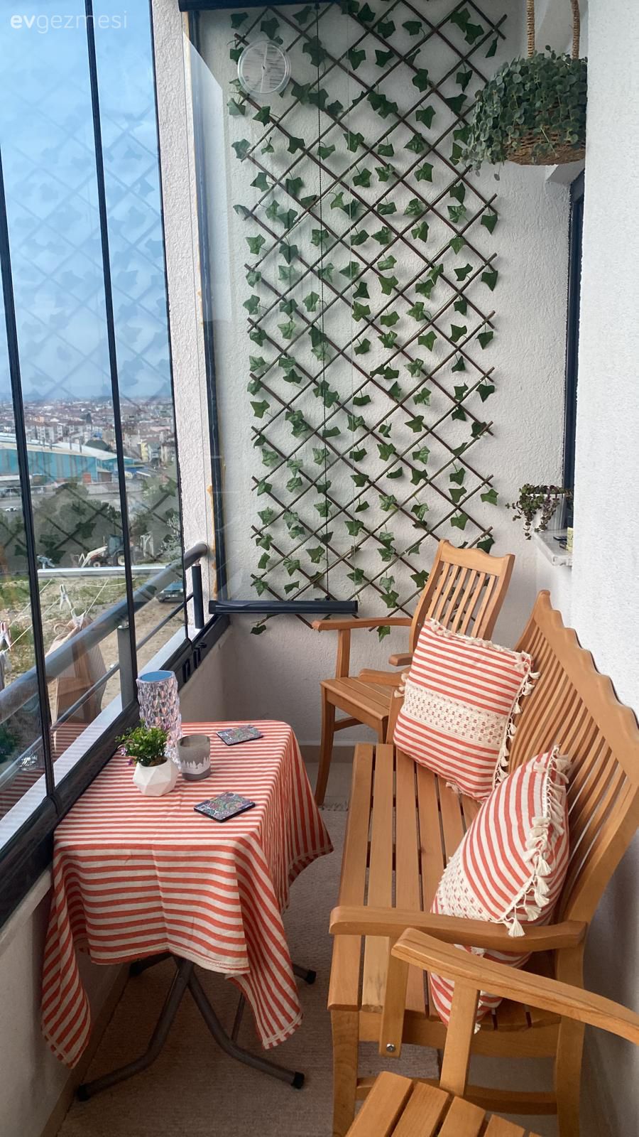 Balkon, Balkon masası, Sandalye