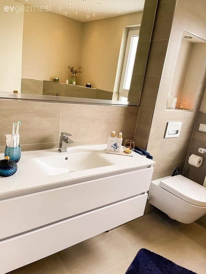 Banyo, Beyaz, Banyo dolabı, Banyo aynası, Banyo seramikleri