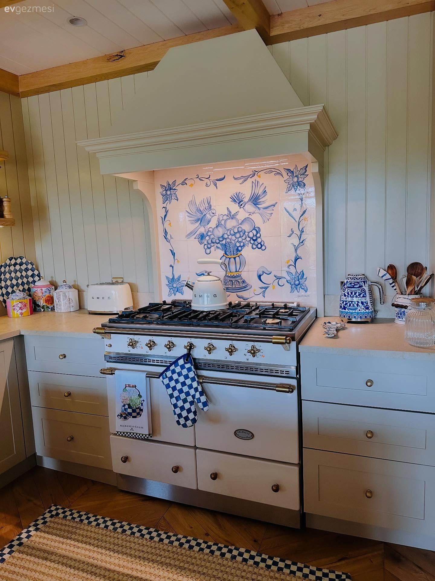 Otantik ve Romantik: Zevkli Seçimlerle Dolu Bir Kır Evi