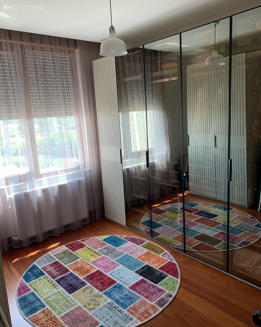 Turuncunun Enerjisini Dengelemeyi İyi Bilen Bir Dekor!