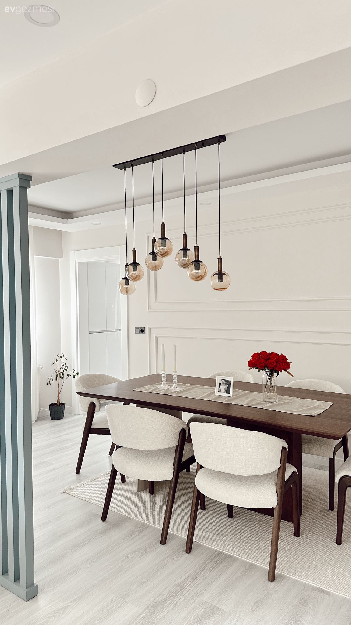 Tadilatı Tamamlanan Bu Aydın Evi Modern Stilin Örneği!