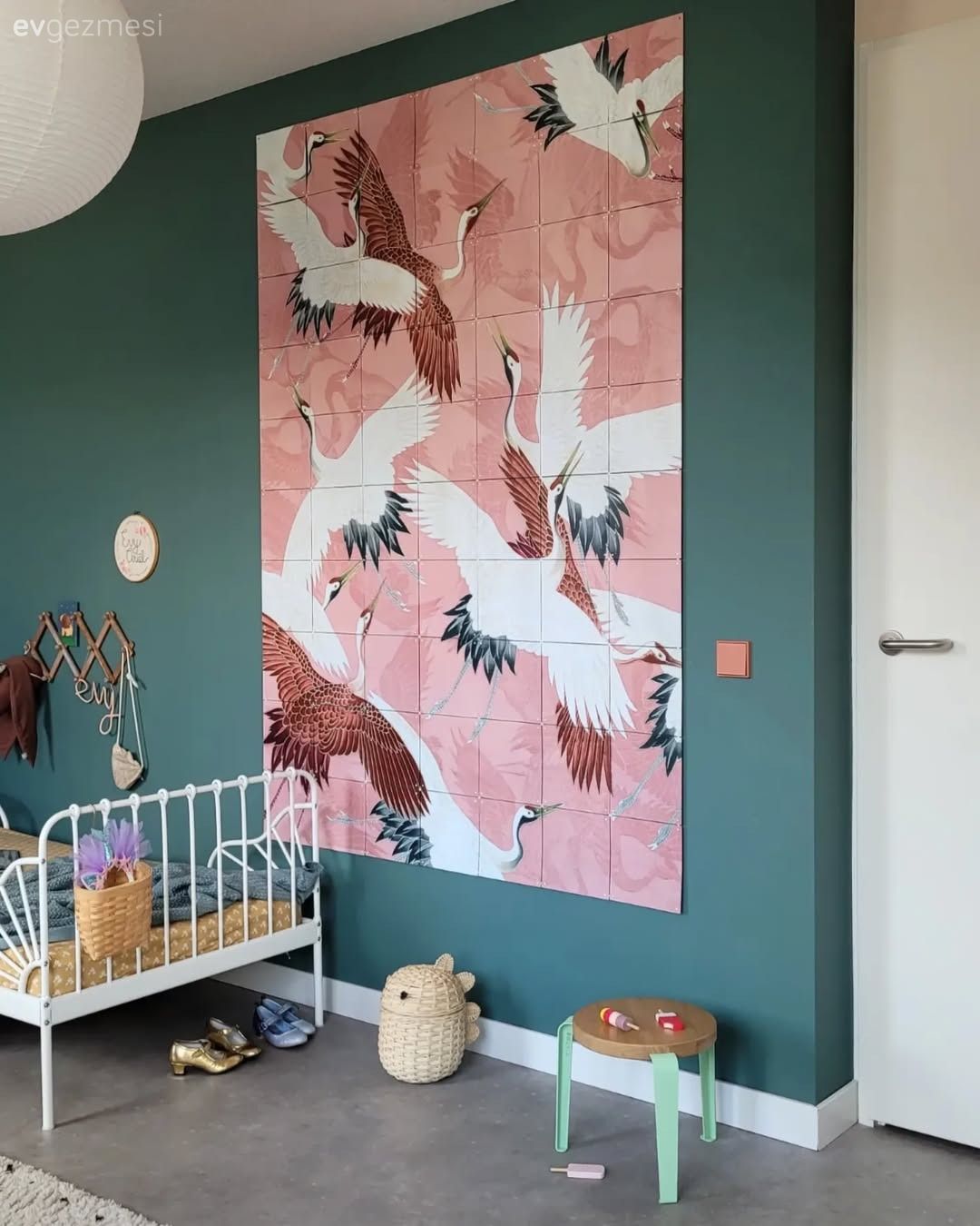 Standart Dekorlara Meydan Okuyan Karakteristik Bir Ev