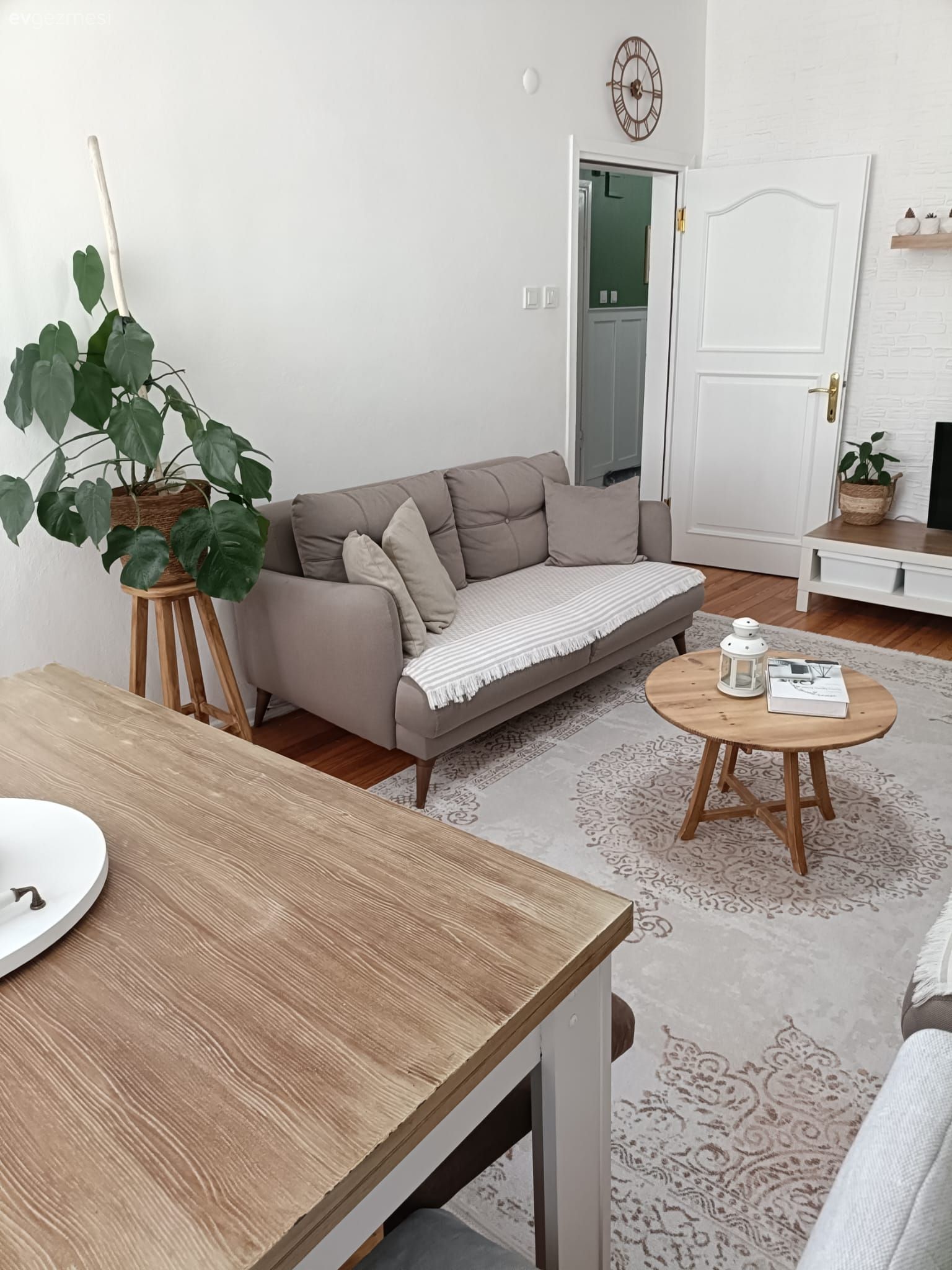 Bu İstanbul Evinde Duvarlardan Küçük Detaylara Her Yer Emek Dolu