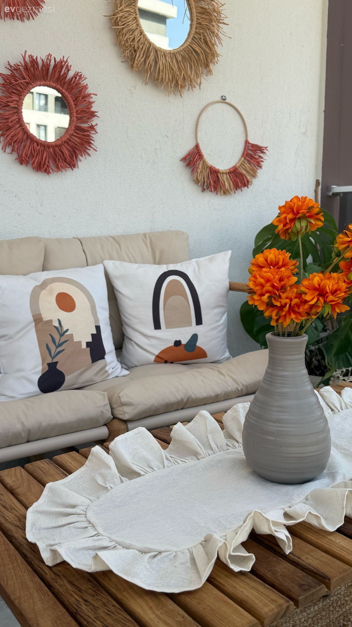 Bu Afyon Balkonu Konfor ve Keyif İçin Gerekenlere Sahip