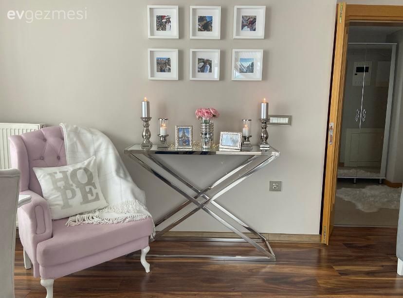 Pudra pembe, Beyaz, Berjer, Dresuar, Gümüş, Çerçeve