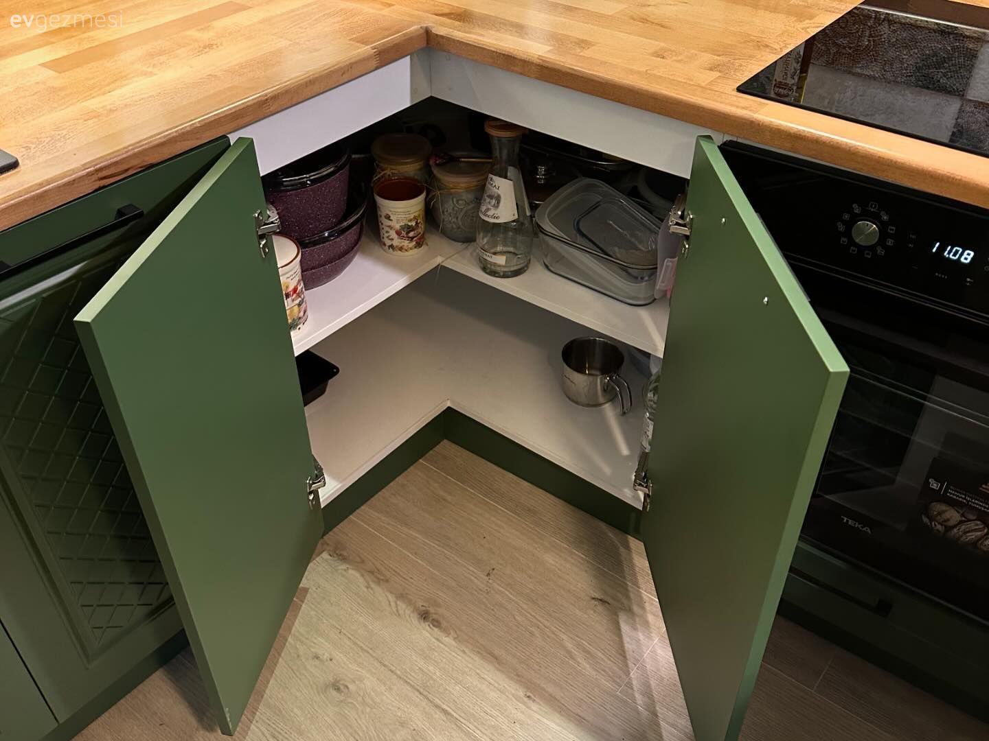 Yeşil, Ahşap mutfak tezgahı, Mutfak tezgahı