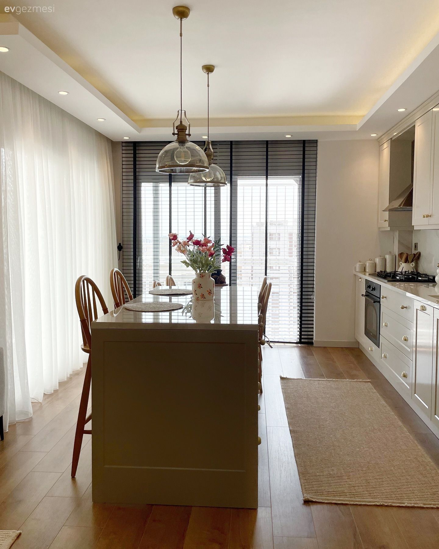 Önceki Halinin Premium Versiyonuna Dönüşen Bir Mutfak!