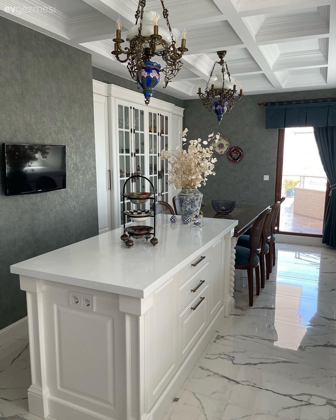 İddialı Görünmeyi Seven Bu Mutfak Hem Samimi Hem Sofistike!