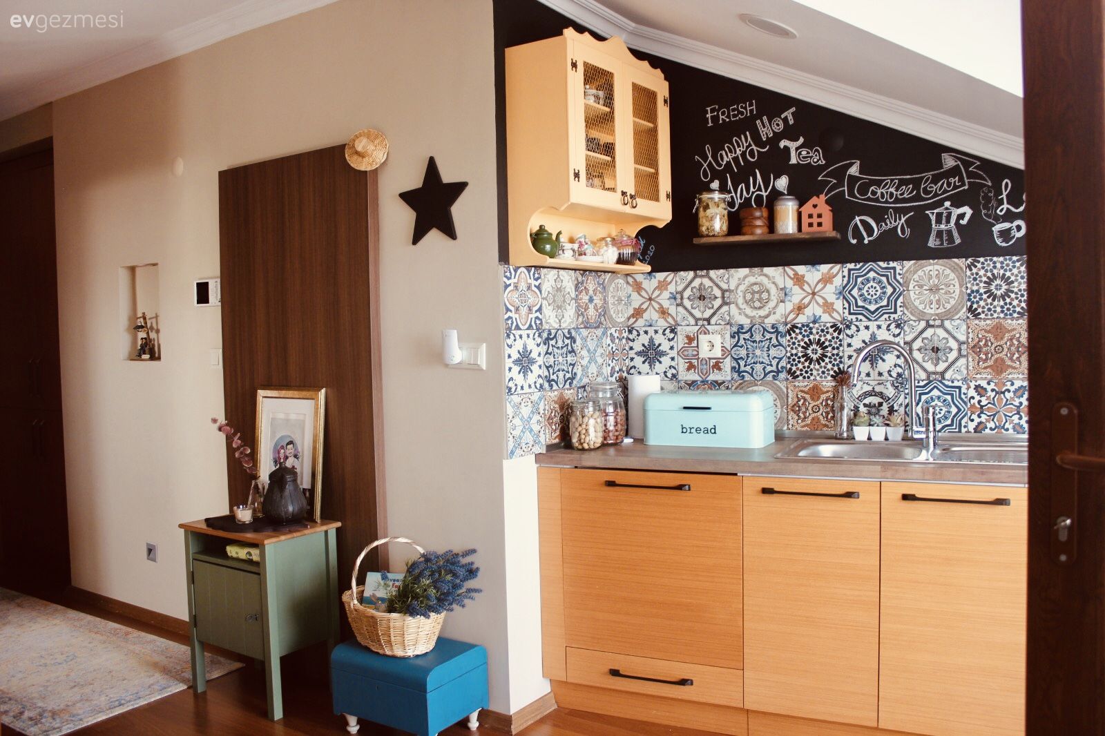 Çatı katı, Dubleks evler, Mutfak, Rustik mutfak, Tezgah arası seramik, Mutfak tezgah arası