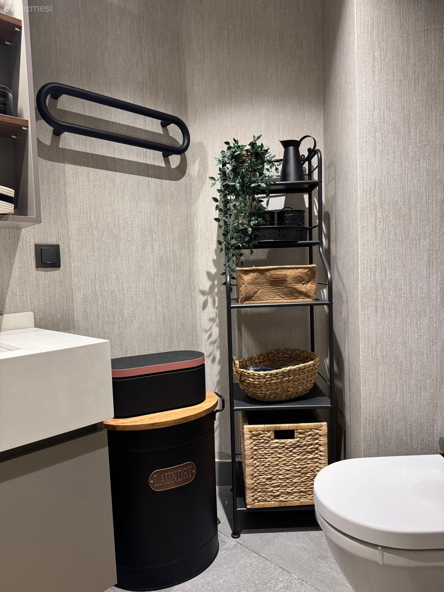 Banyo seramikleri, Banyo, Banyo aksesuarları