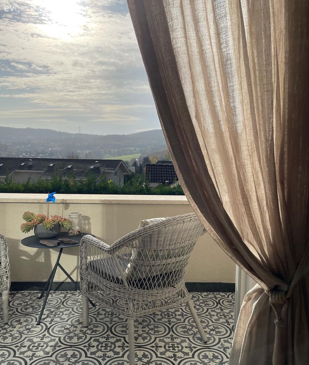 Teras, Sandalye, Balkon masası, Dekoratif Objeler, Balkon zemini