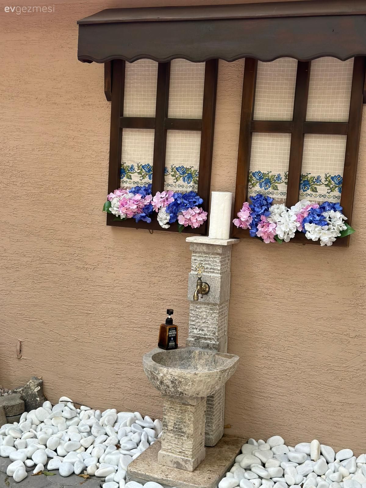 Bu Otantik Sakarya Evinde Örtülerden Perdelere Her Şey El Emeği