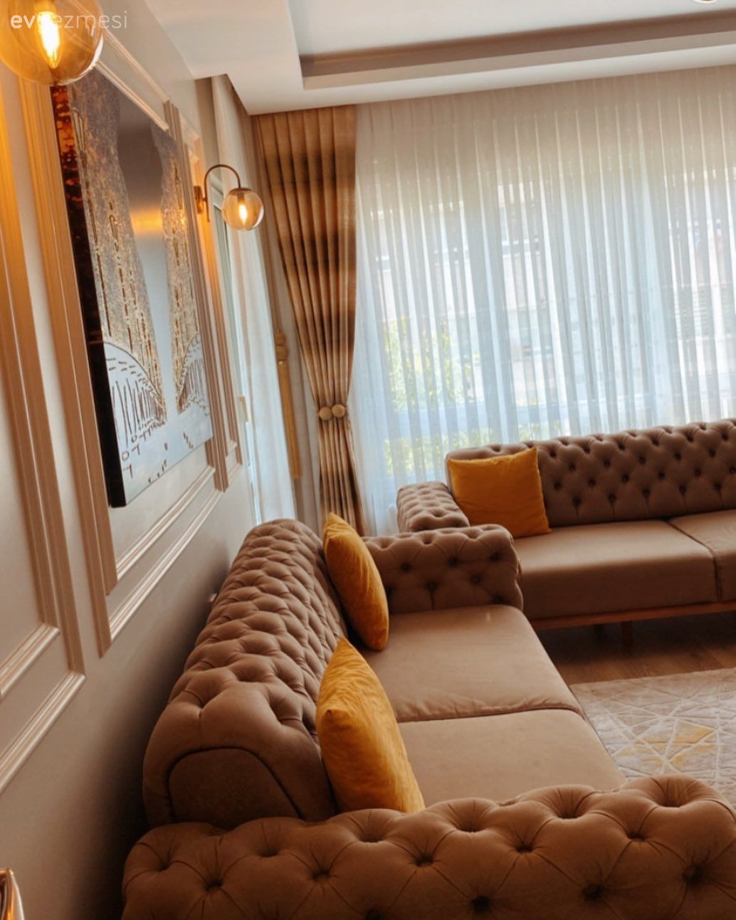 Salon, Modern, Beyaz, Vizon, Krem, Hardal, Klasik, Modern chesterfield, Duvar çıtalama, Tablo, Duvar dekorasyonu, Avize, Aydınlatma, Aplik, Parke, Halı, Fon perde, Perde, Tül perde