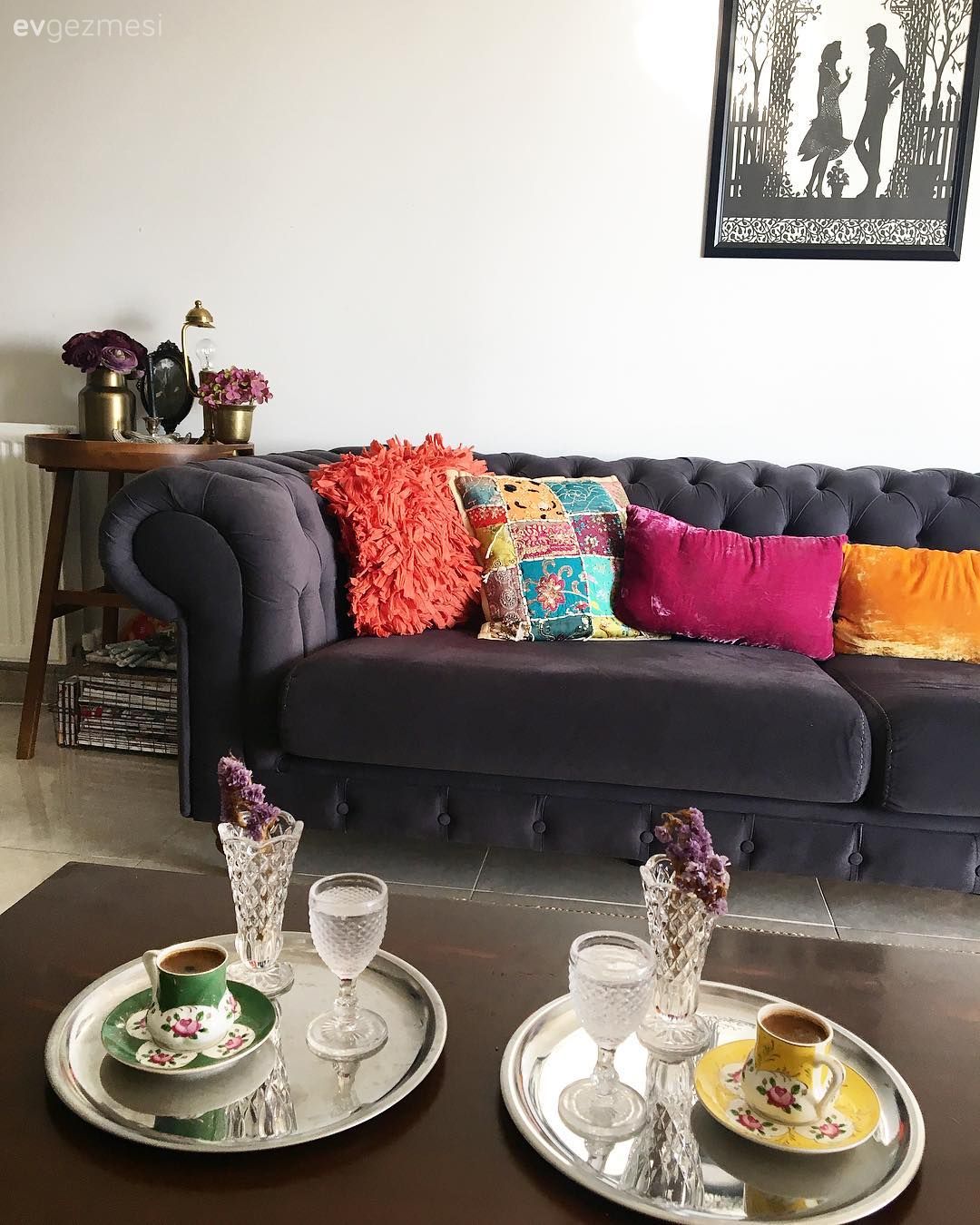 Bu Keyifli Evin İçindeki Mobilyalar Boyanmadan Duramıyor