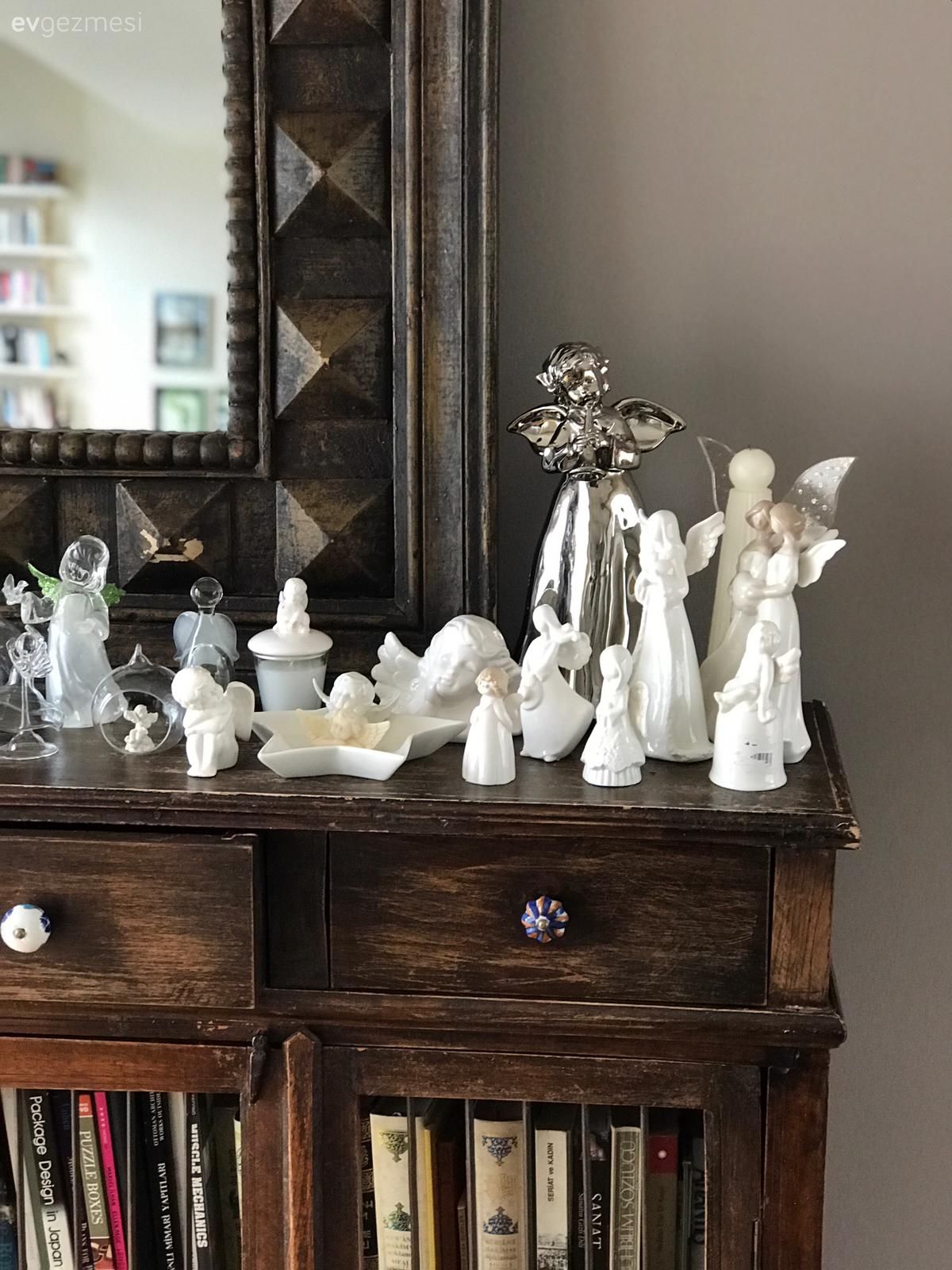 Konsol üzeri dekoratif objeleri, Konsol