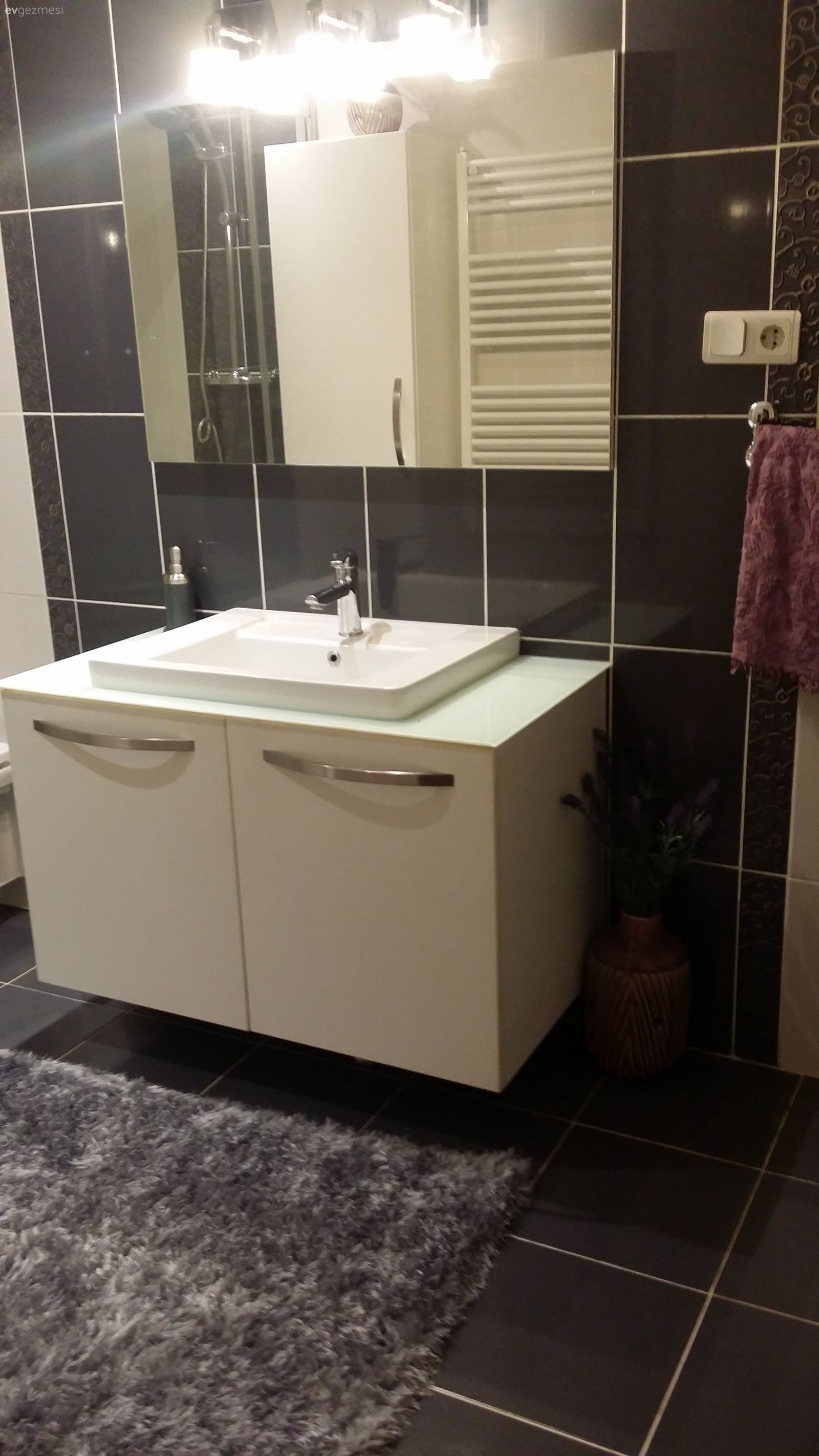 Evimden diğer bölümler