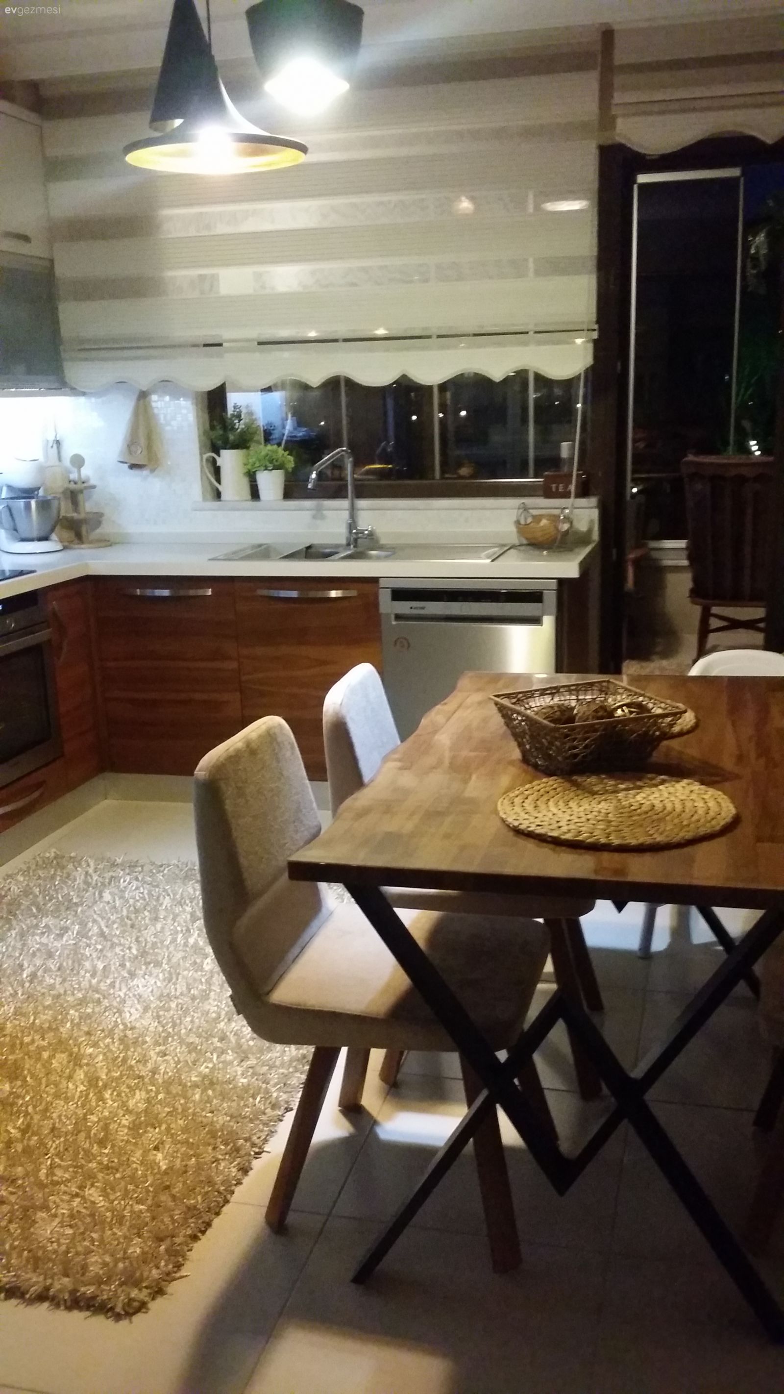 Mutfak, Ahşap mutfak, Zebra Perde