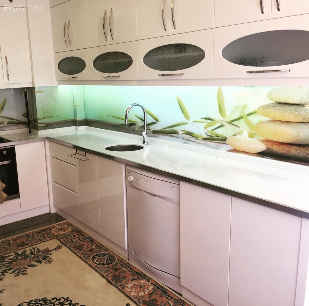 TEZGAH ARASI CAM PANEL ÇALİŞMAMİZ