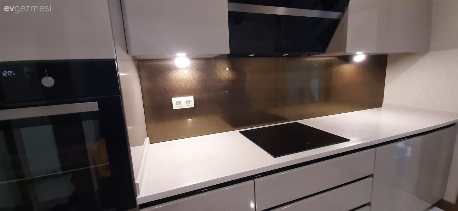 Mutfak Tezgah Arası Cam