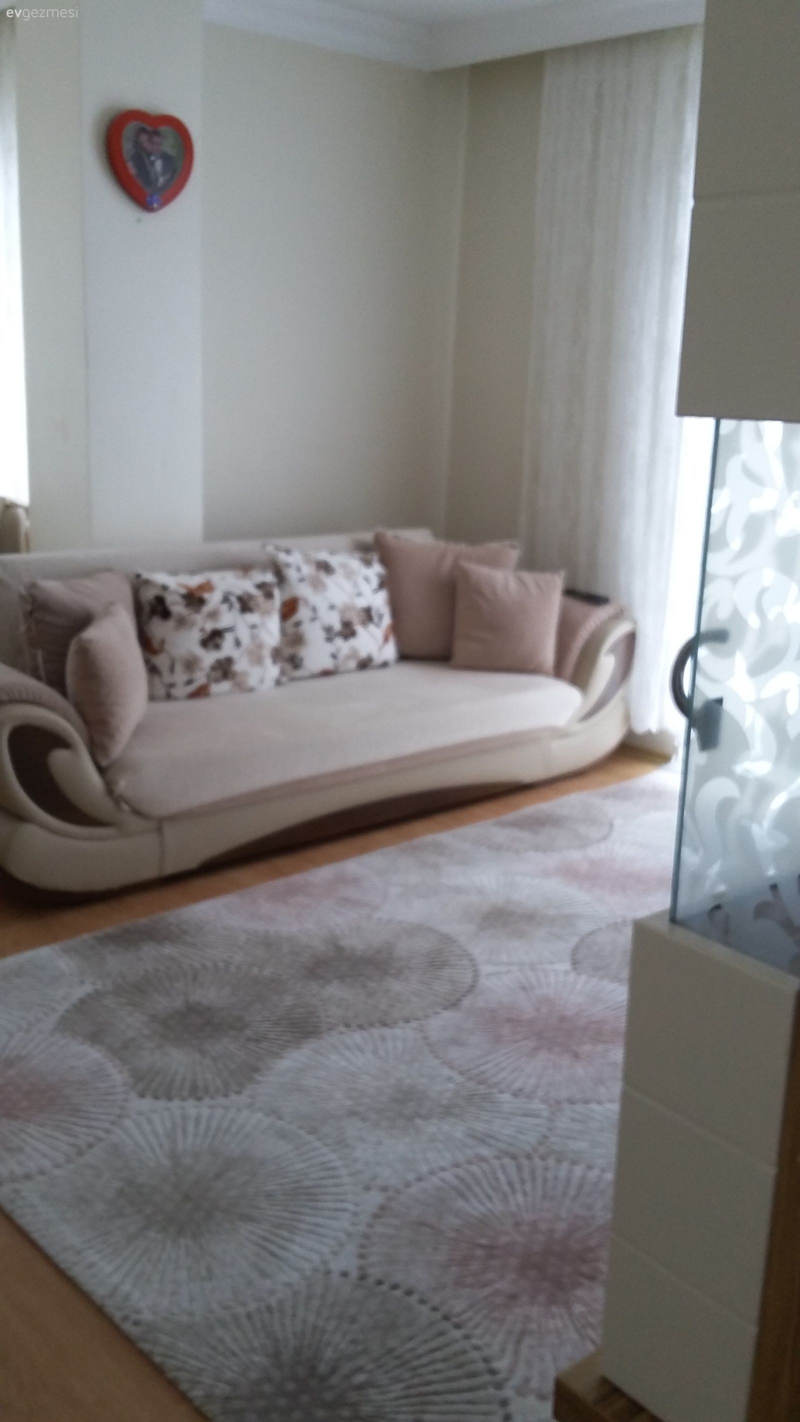 Salonunda ilgili fikir verirmisinz