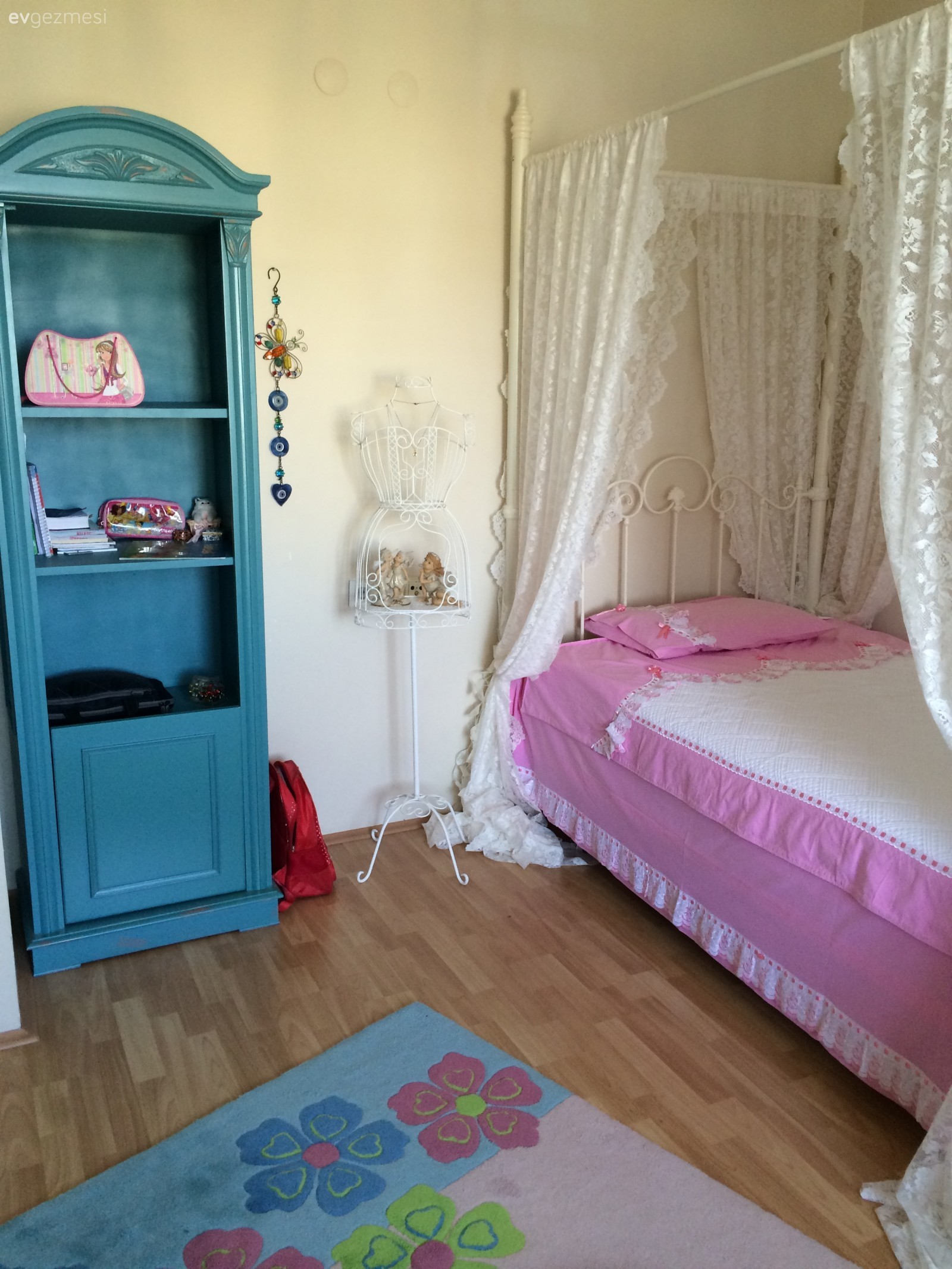 Oturma odasından çocuk odasına dönüşüm ve salon yenileme çalışmamız!