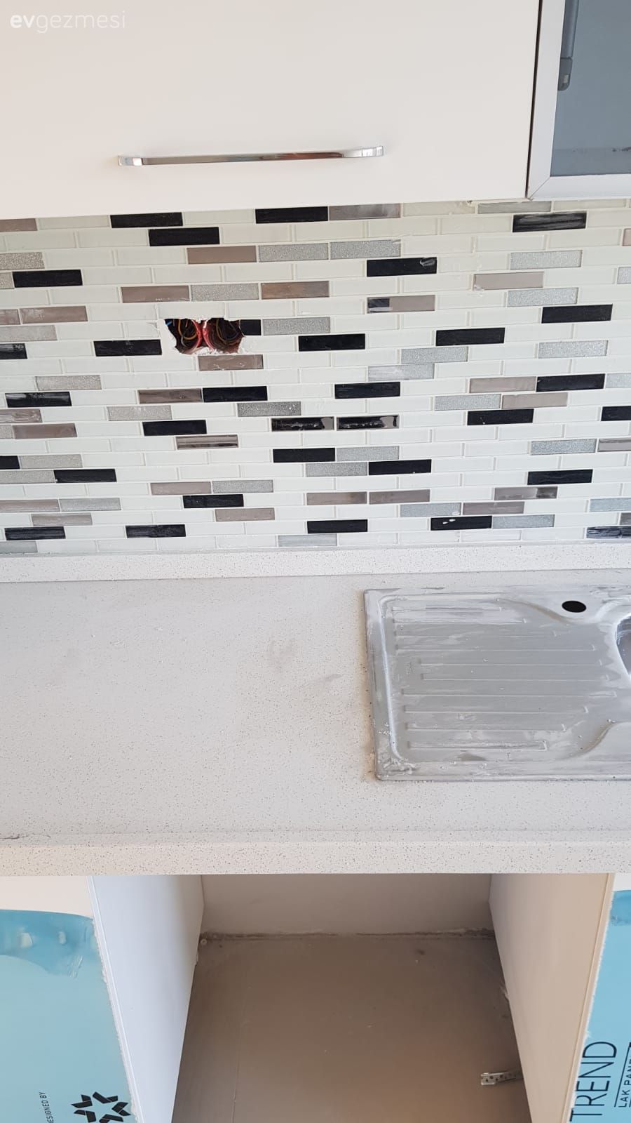 Siyah beyaz mutfak mi yapsam