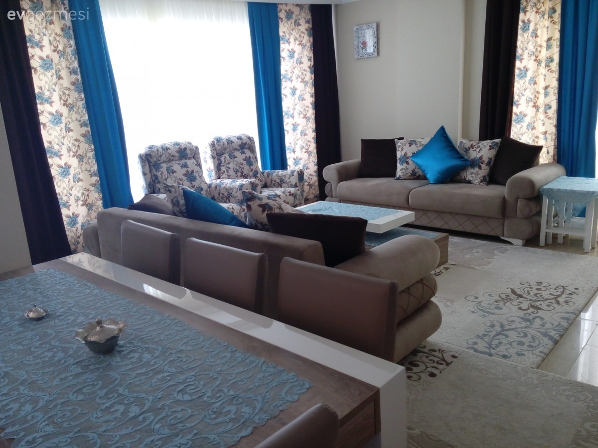 Alanya'daki yazlık evimin salonu