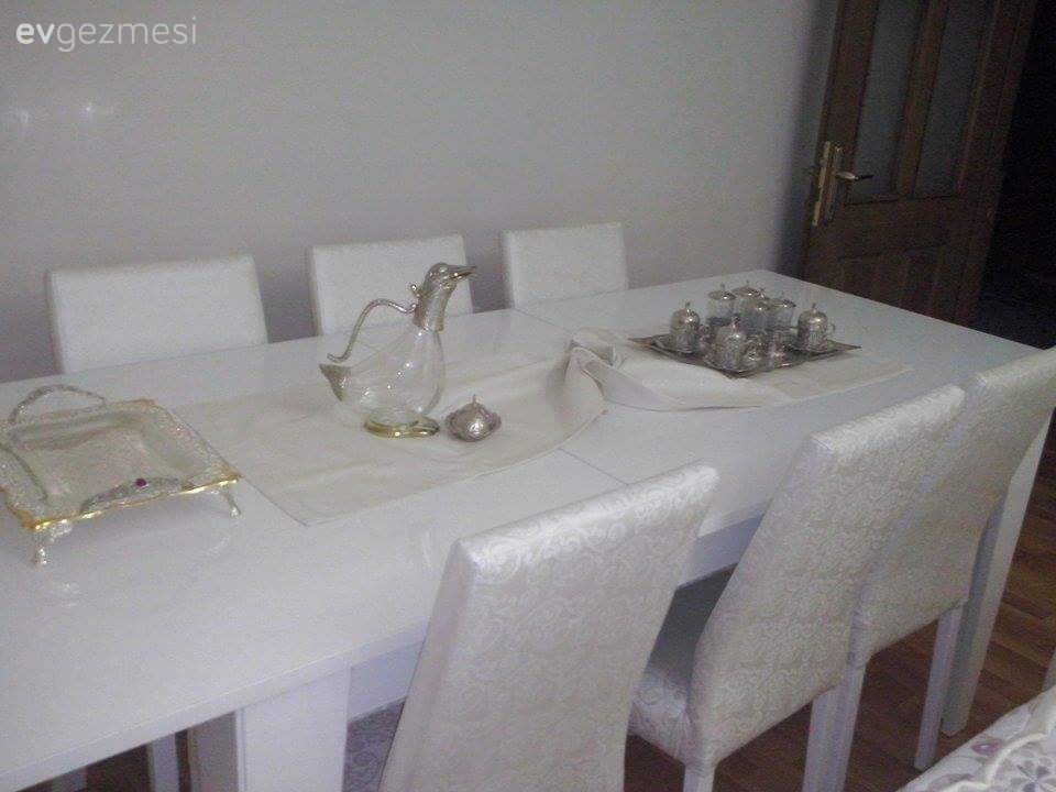 Salonumdan  küçük kareler ... Fikirlerinizi bekliyorum :)