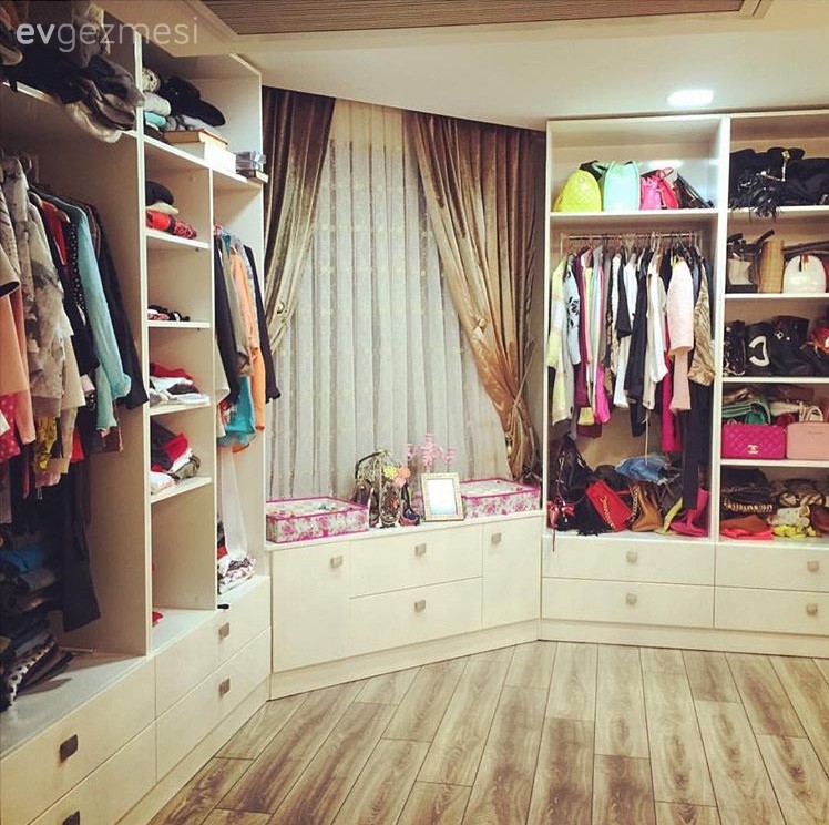 Size İlham Verecek 40+ Giyinme Odası Fikri ve Modeli