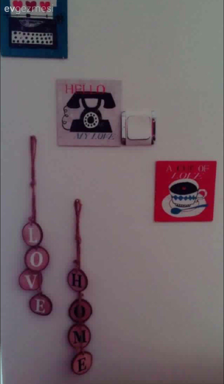 Aslı hanımın eklektik esintili kişiselleştirilmiş salonu..