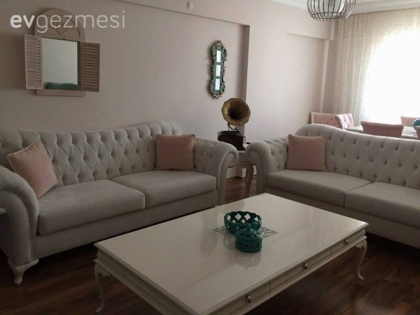 Doğal, country ve modern tarzların uyum içinde kullanıldığı harika ev