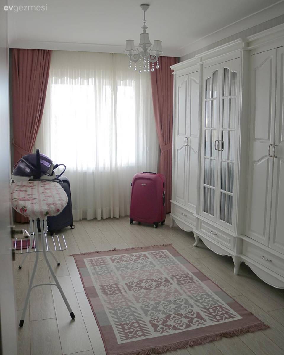 Pasteller ile huzur dolu ve hafif bir his. İpek hanımın evinden..