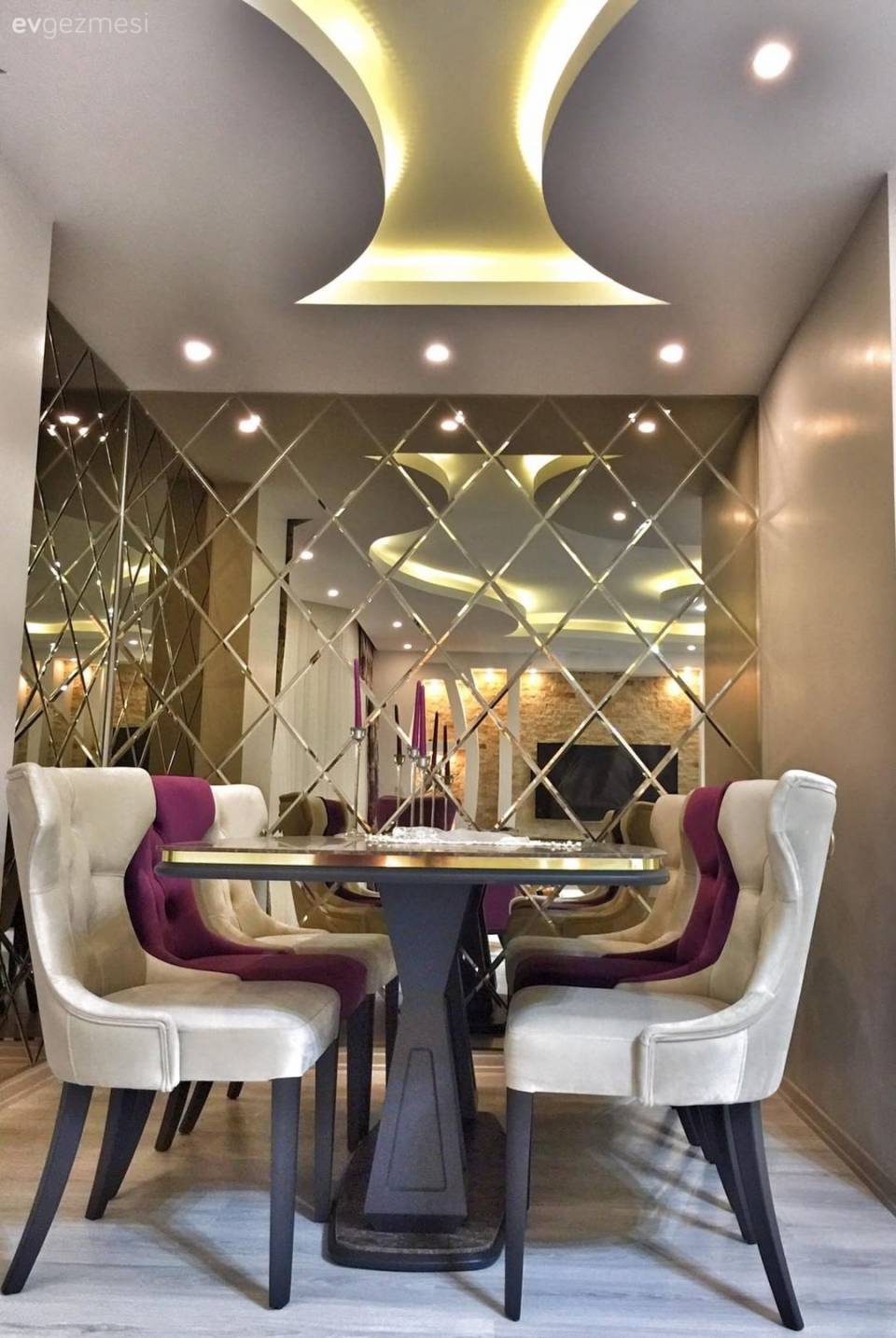 Bu Şık Salonda Klasik Stile Ritim Katılmış!