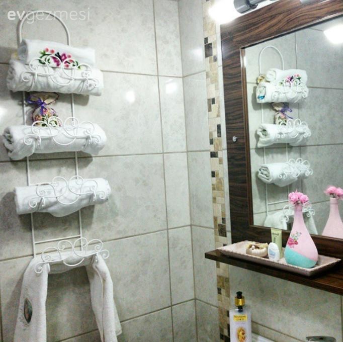 Meryem hanımın beyazlar içinde aydınlık ve sade evi..