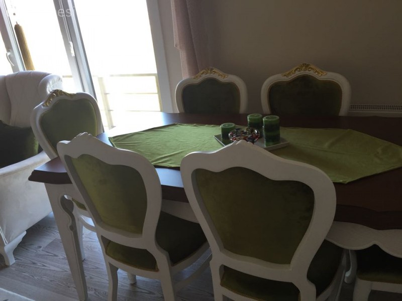 Odağında yeşil renkle, Derya hanımın özgün ve şık evi..
