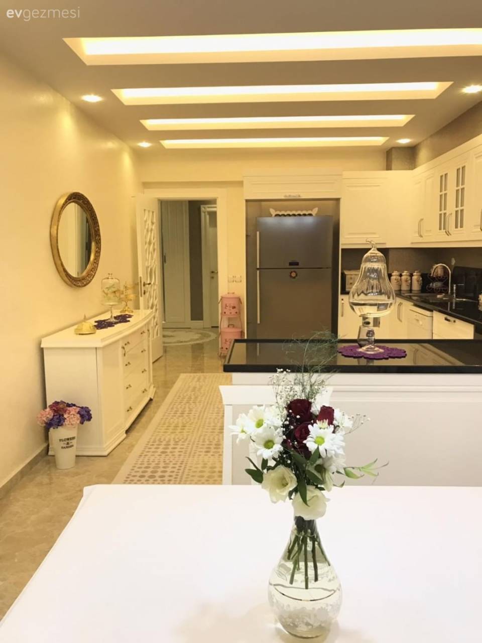 Dekoratif Tavan Kaplama: Farklı Malzemelerden Modeller