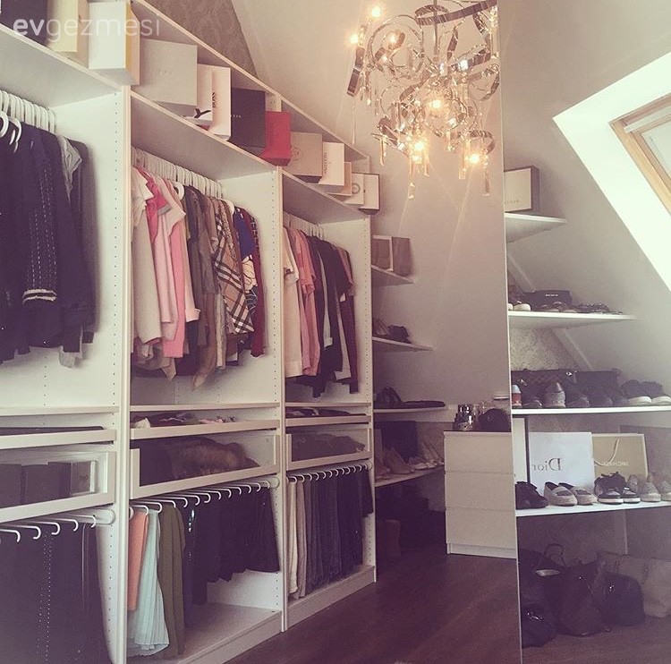 Size İlham Verecek 40+ Giyinme Odası Fikri ve Modeli