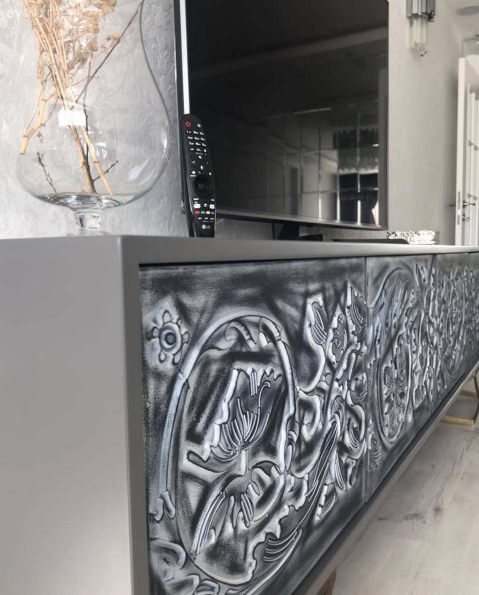 Klasik ve modernin harmanı stile ayna detaylar ile göz alıcı bir ev!