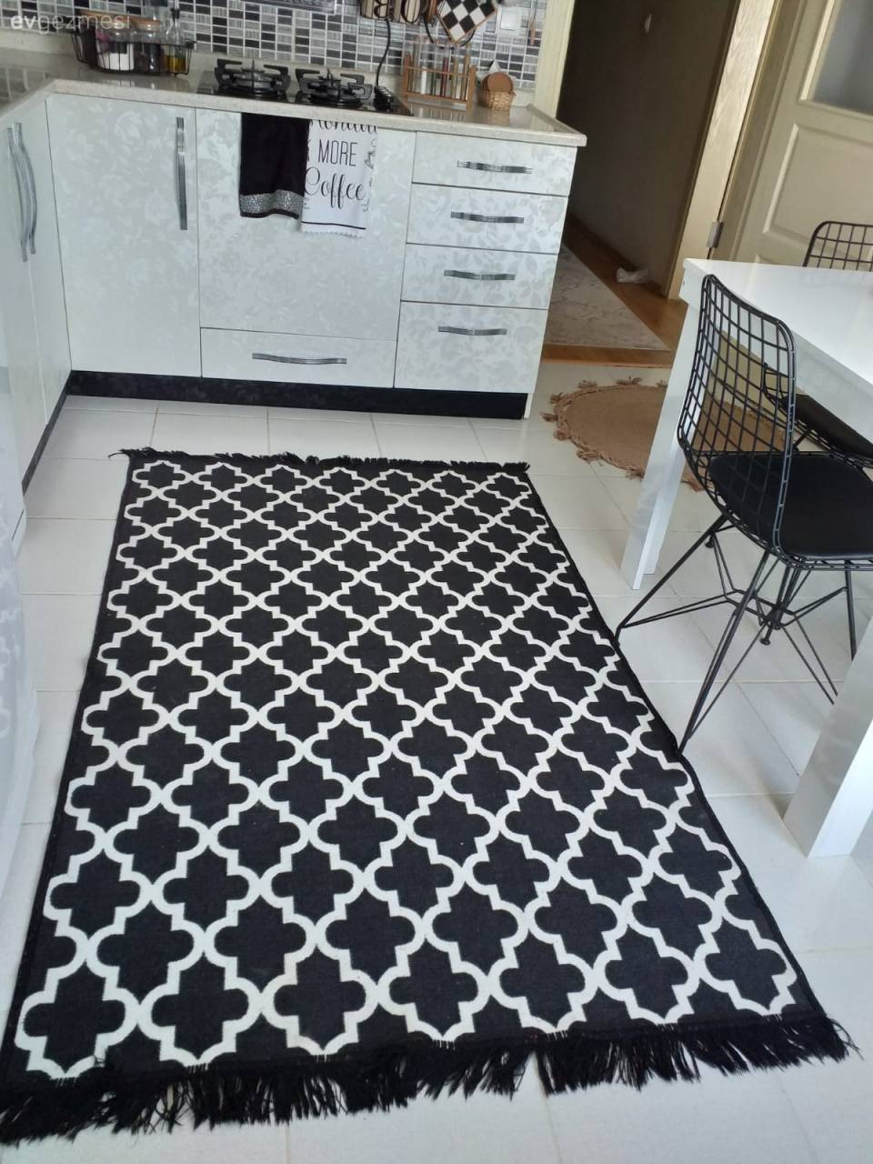 Bu Evde Modern Stil El Emeği Dokunuşlar ile Kimlik Kazanmış