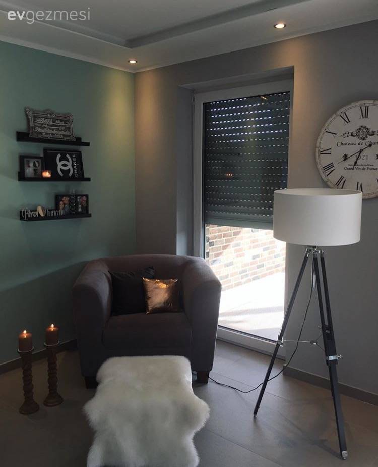 Modern stile metalik dokunuşlar.. Birsel hanımın sade ve şık evi.