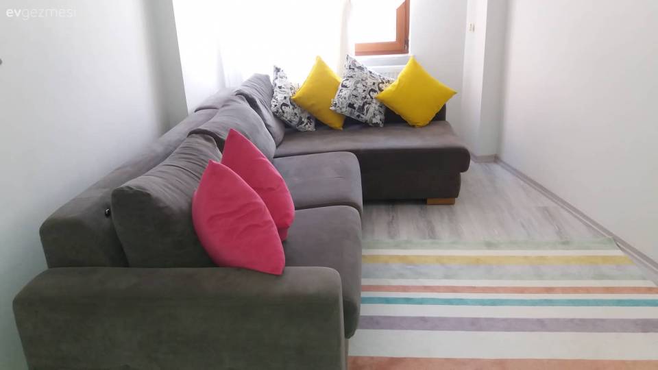 Modern çizgiye klasik dokunuşlar. Melike hanımın özgün ve stil sahibi evi..