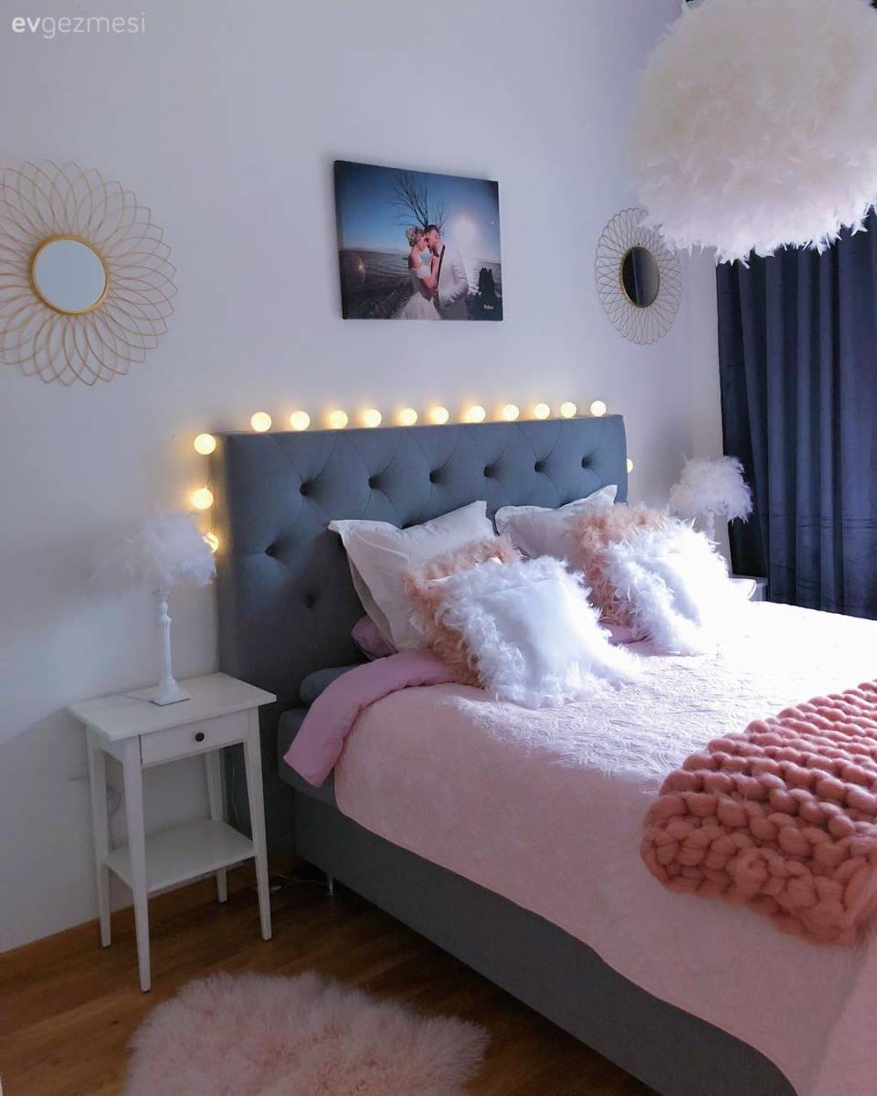 Bu Evde Modern Stil Feminen Bir Çehre Kazanmış