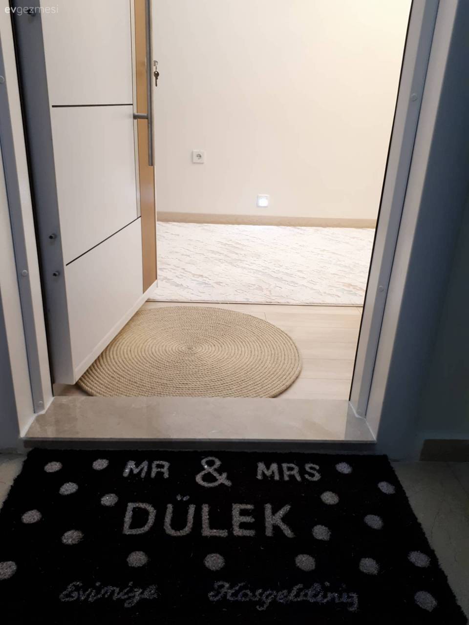 Tuba hanımın evinde keyifli ve stil sahibi bir dekor..