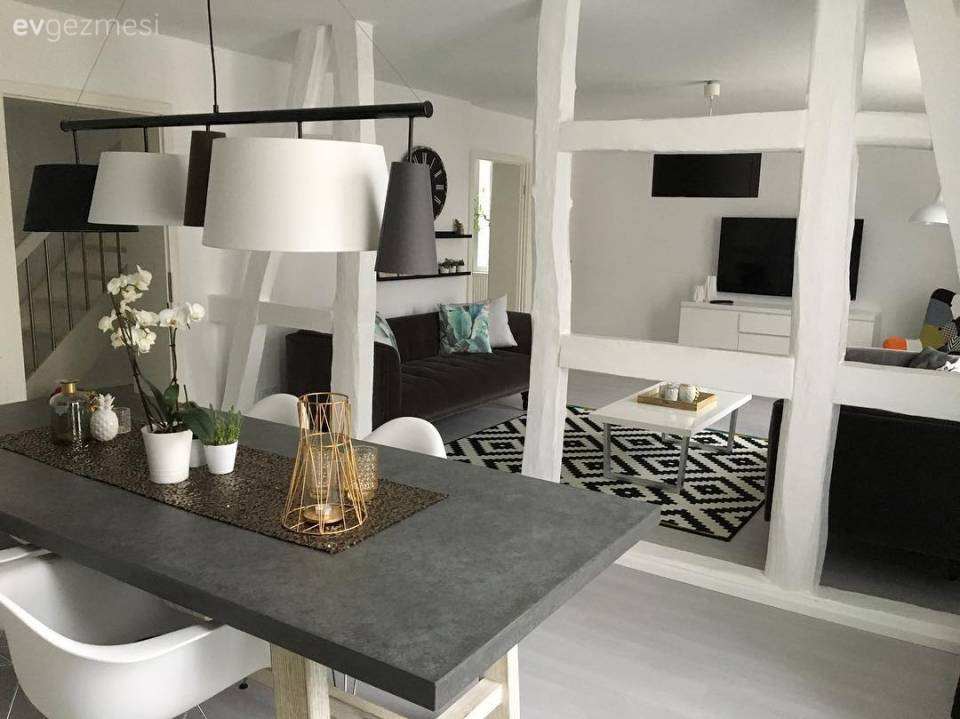 Modern stile rustik esintiler. Stil sahibi ve özgün bir ev.