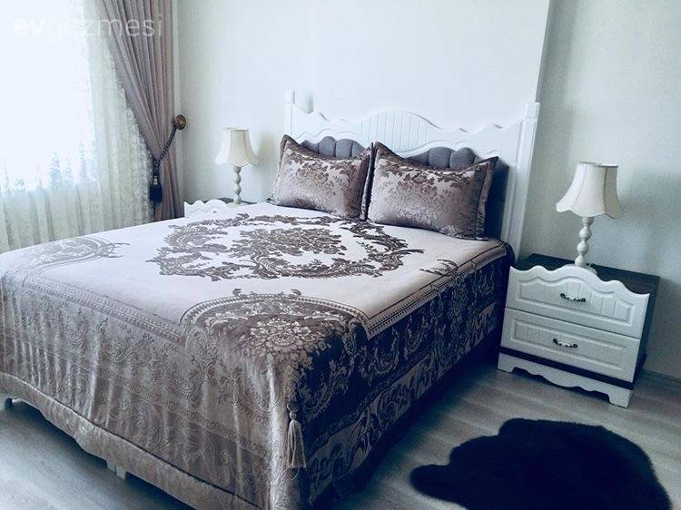 Sade ve berrak bir dekor. Büşra hanımın evinden..