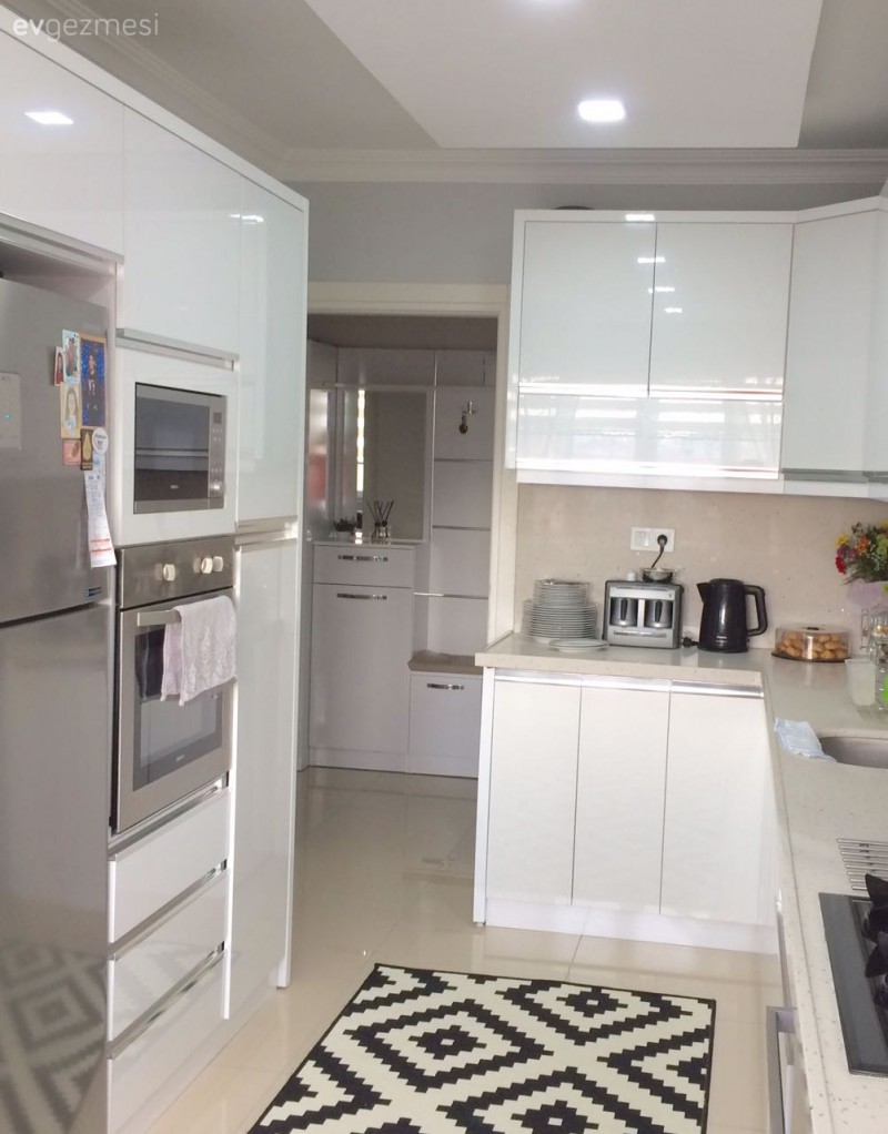 Modern stilde, göz alıcı bir ev: Pınar hanımın evi..