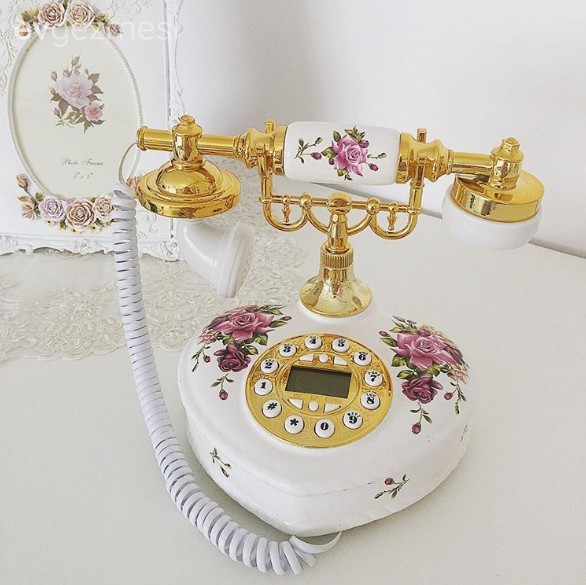 Nostaljik esintilerle, Hilal hanımın zarif ve renkli evi..