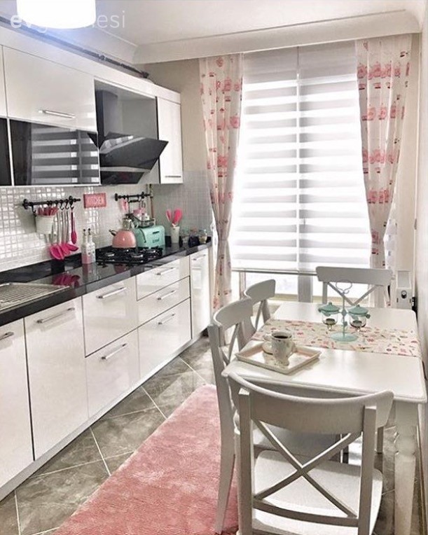 Sıcak renkler, zarif desenler: Fatma Nur hanımın tatlı evi..