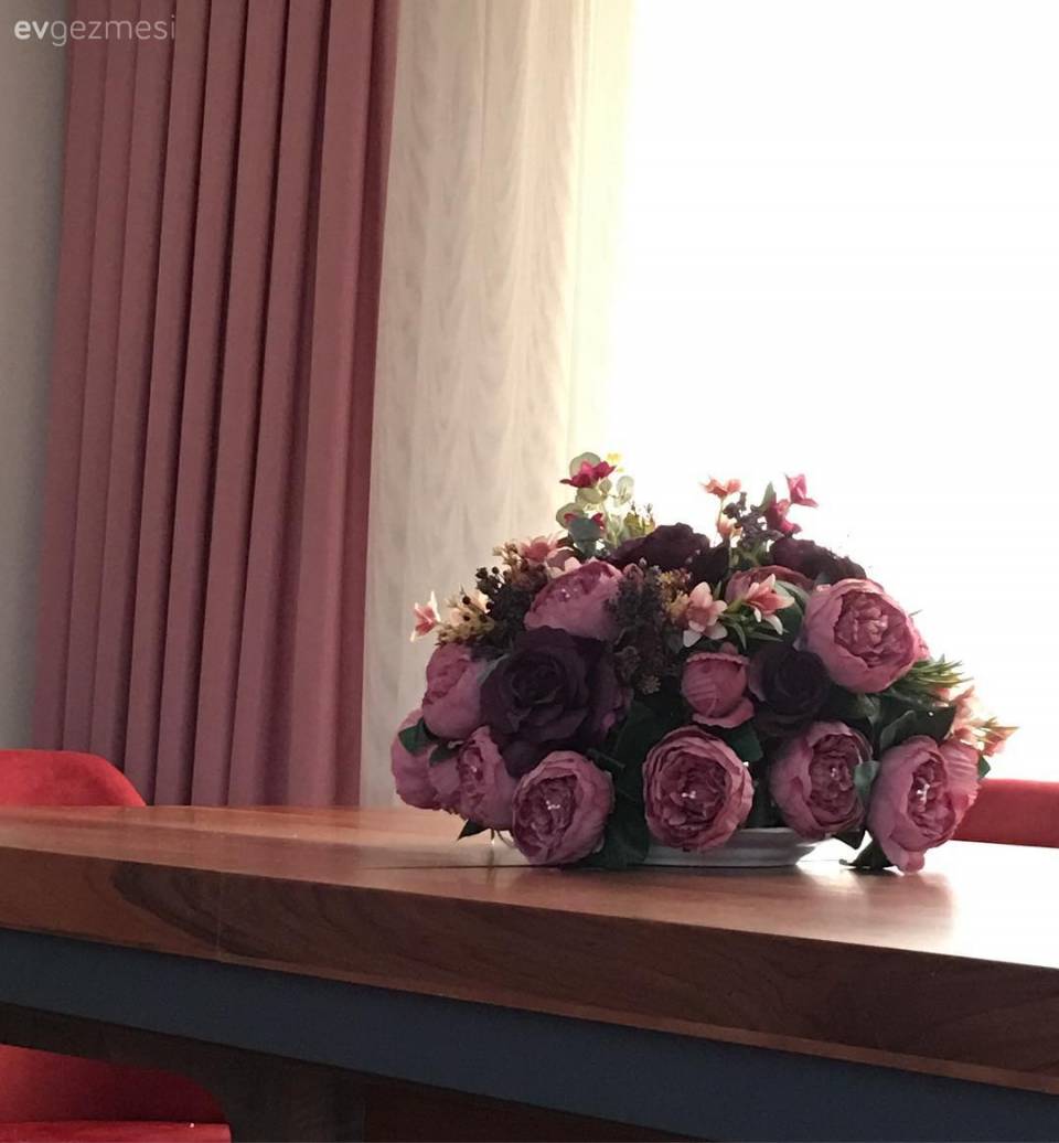 Yakın tonların geçişleri ile sade ve sıcacık.. Dilek hanımın keyifli evi.